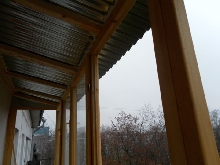 Монтаж крыши балкона из гофрирован­ного листа, описание